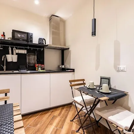 La Carica Dei 101 Apartment *